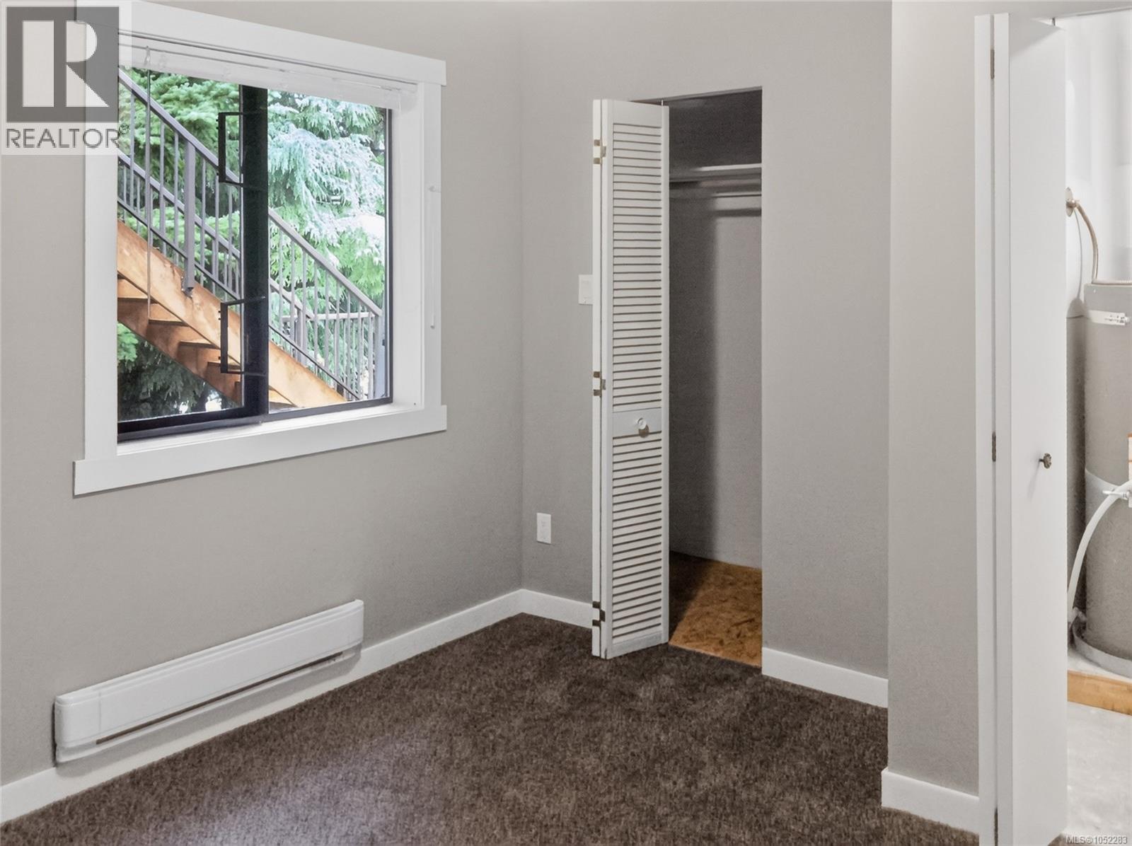 5334 Georgiaview Cres - 39