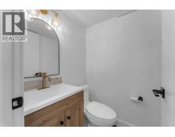 Primary Bedroom - 475 34 Avenue Ne, Calgary, AB T2E2J8 Photo 12