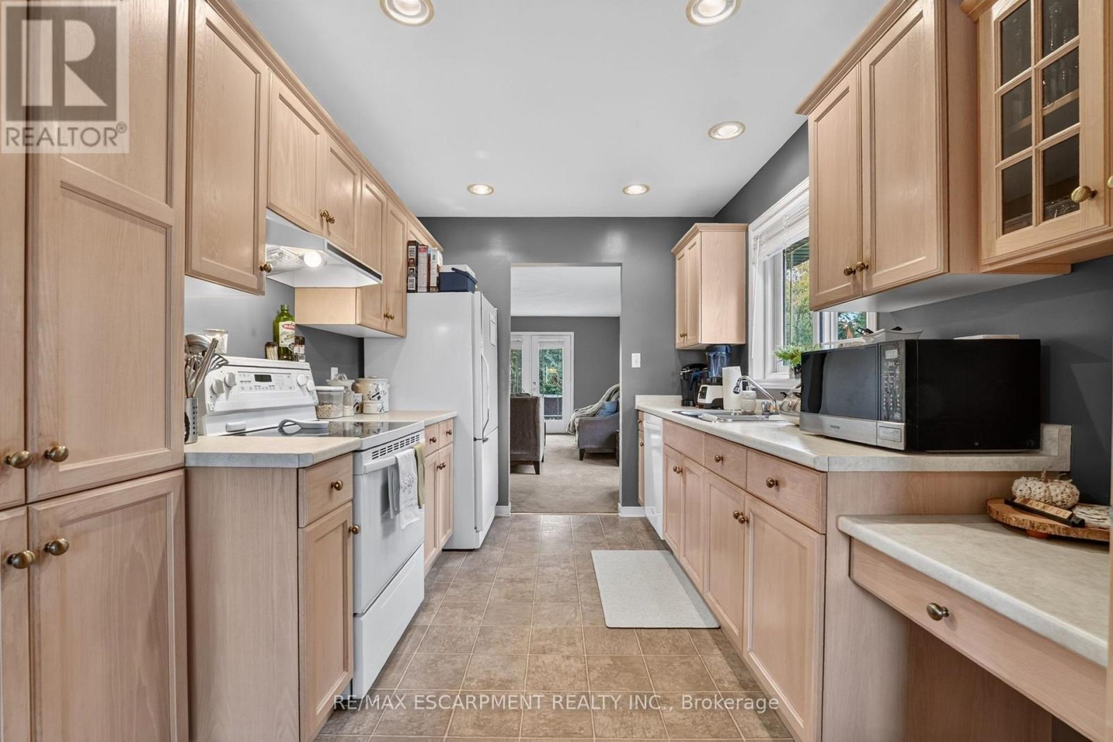 13 Barton Street, Haldimand, ON photo 13