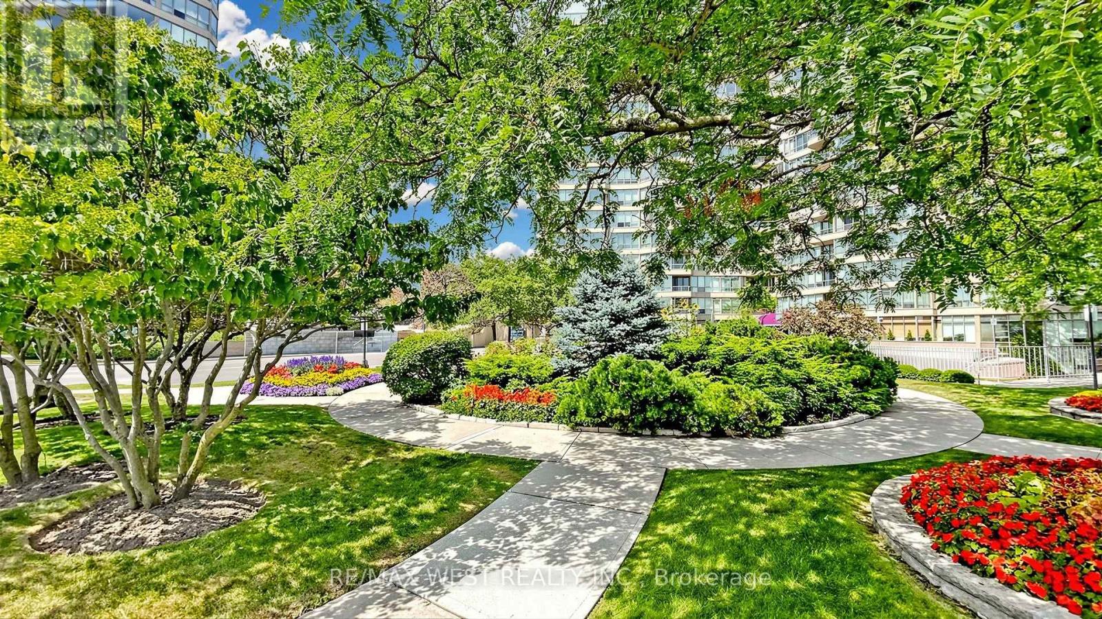 20 Guildwood Parkway — photo 46