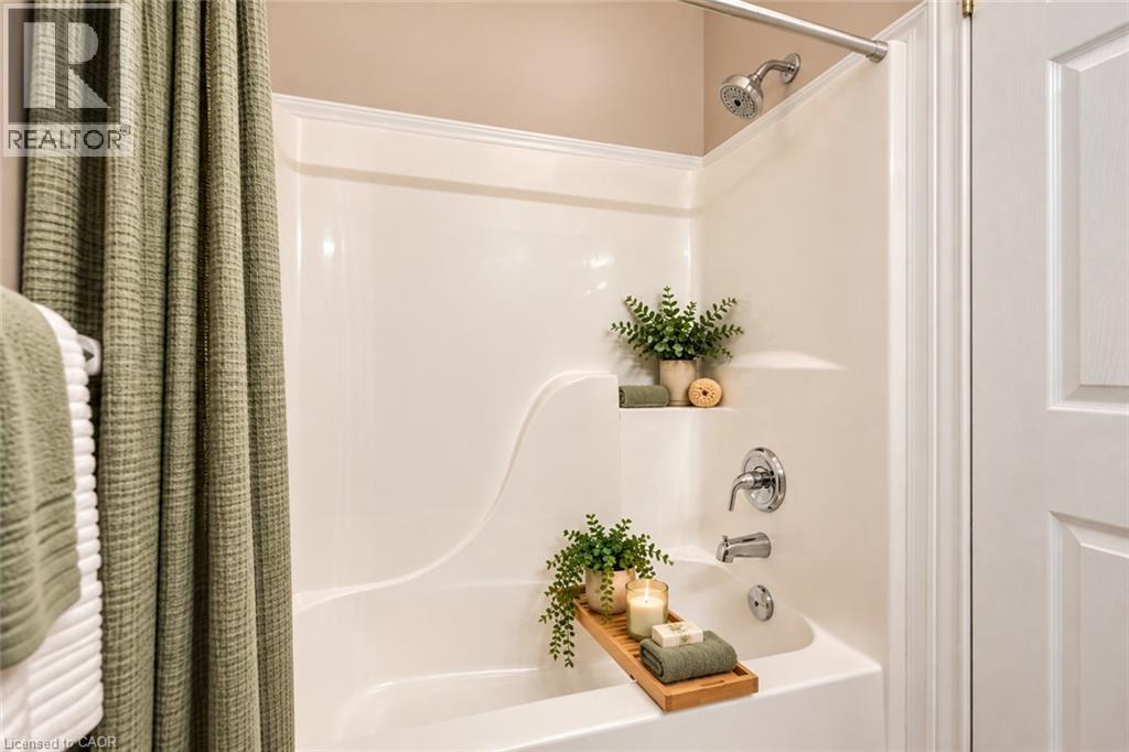 461 Columbia Street West — photo 19