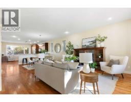 126 30 Avenue NE - photo 4