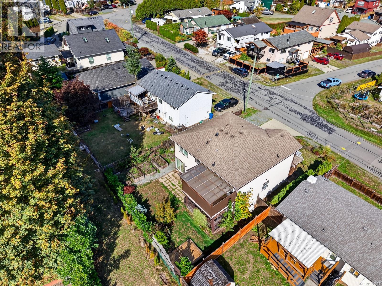 120 Lake Park Rd - 6