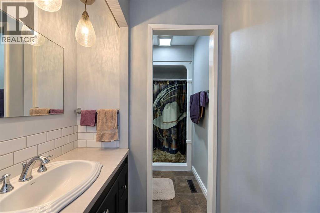 1321 22 Avenue - 14