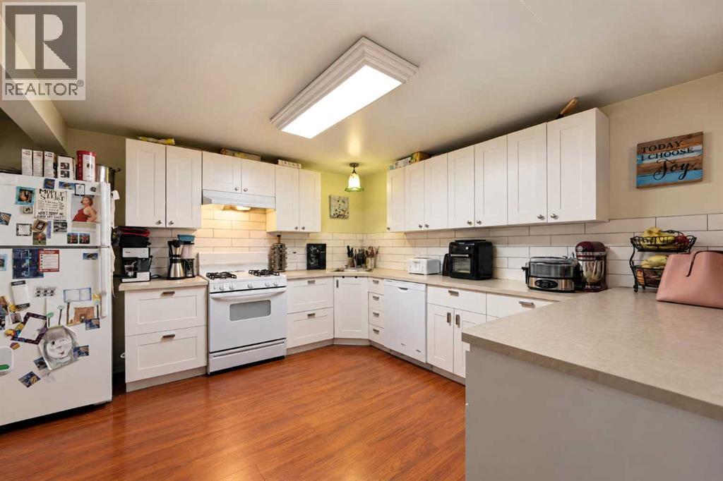 1321 22 Avenue - 19