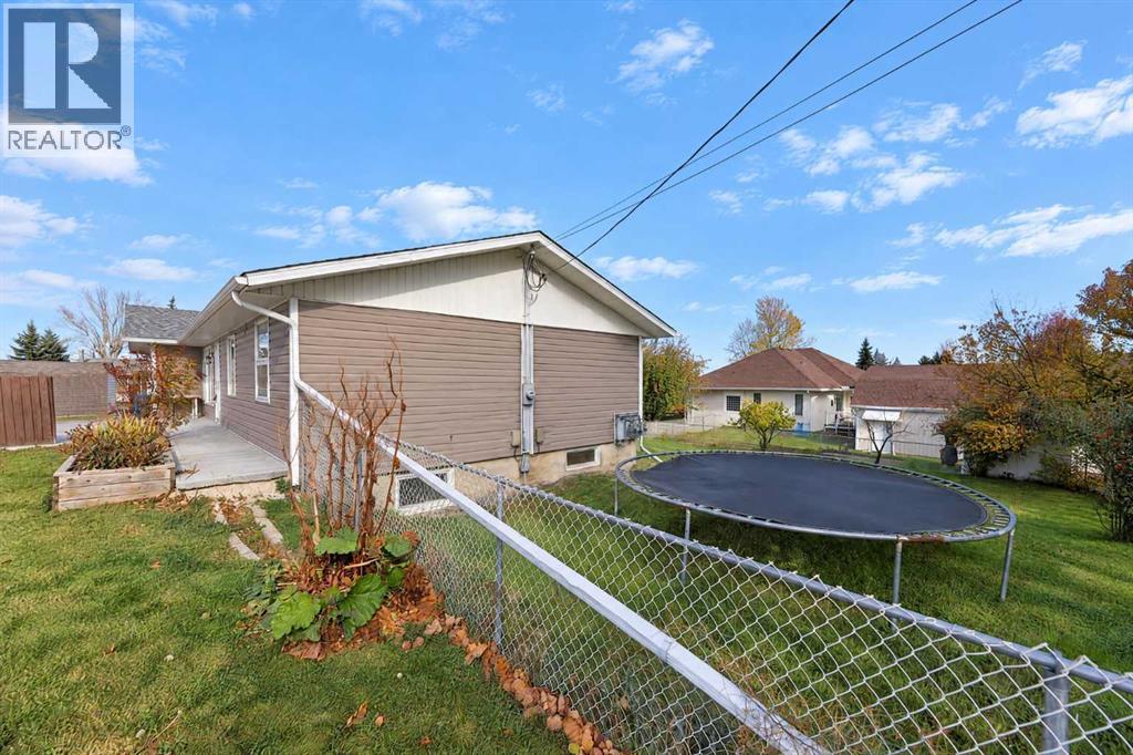 1321 22 Avenue - 31