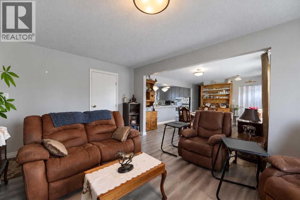 1321 22 Avenue - 9