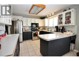 Full ensuite bathroom - 620 Wenric Crescent, Kelowna, BC V1X5R7 Photo 9