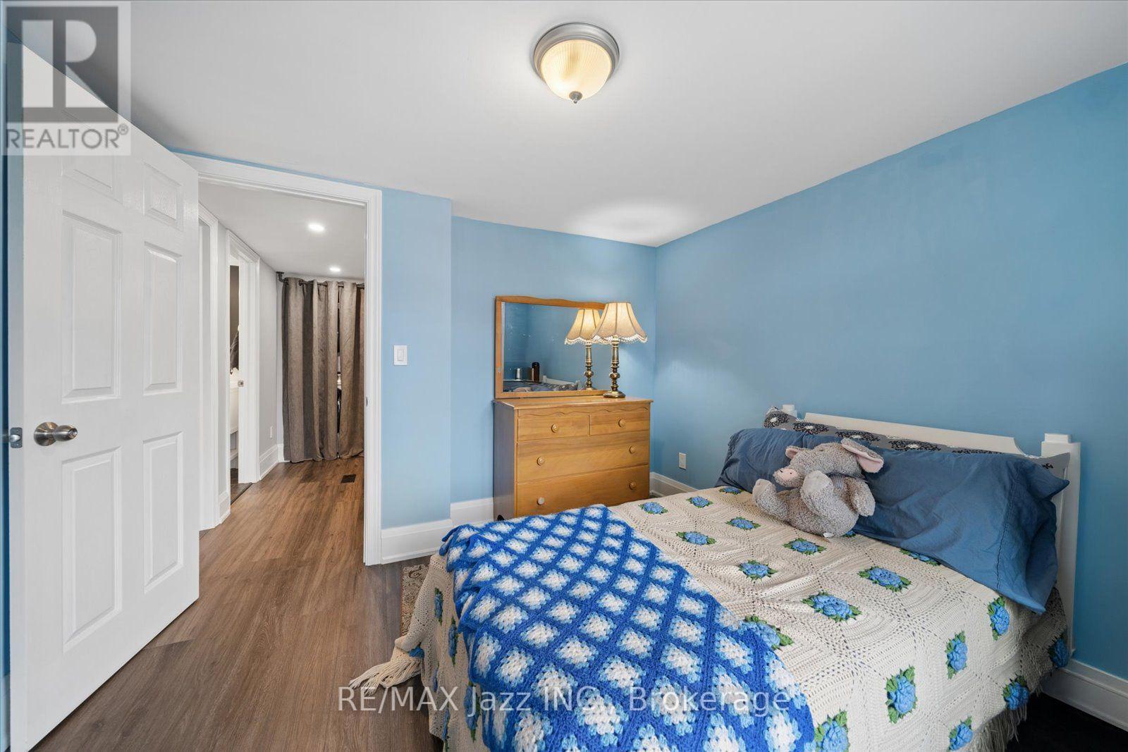 390 Mary Street North, Oshawa, ON photo 21
