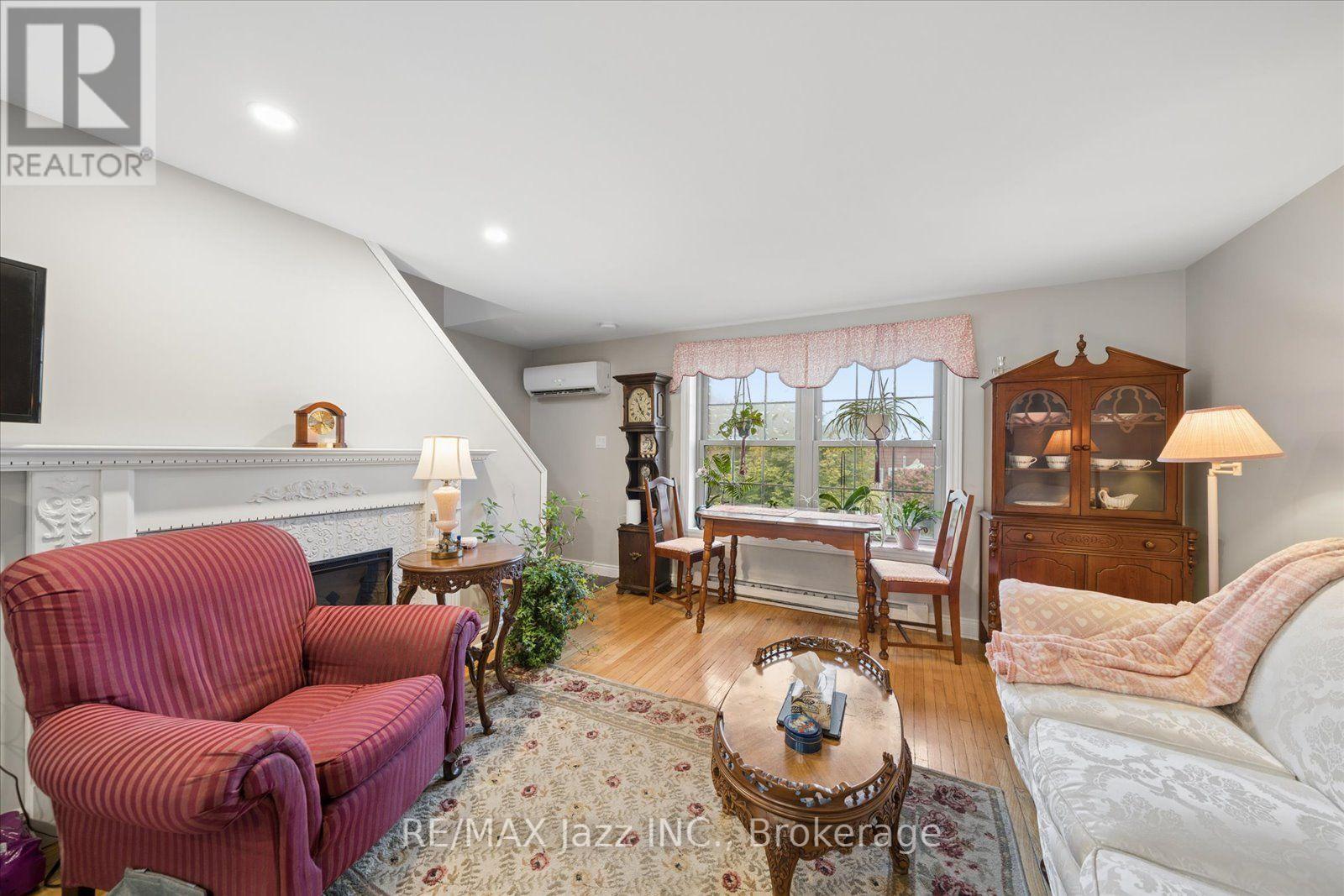 390 Mary Street North, Oshawa, ON photo 29