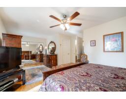 13560 15a Avenue, Surrey, BC V4A8Z9 Photo 16