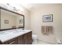 13560 15a Avenue, Surrey, BC V4A8Z9 Photo 18