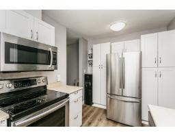 Bedroom 2 - 10435 35a Av Nw, Edmonton, AB T6J2H1 Photo 6