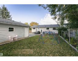 Laundry room - 10435 35a Av Nw, Edmonton, AB T6J2H1 Photo 12