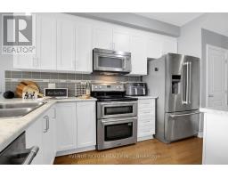 303 Wood Acres Grove, Ottawa, ON K1T0M5 Photo 12