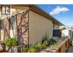 32 Whitman Crescent NE - photo 3