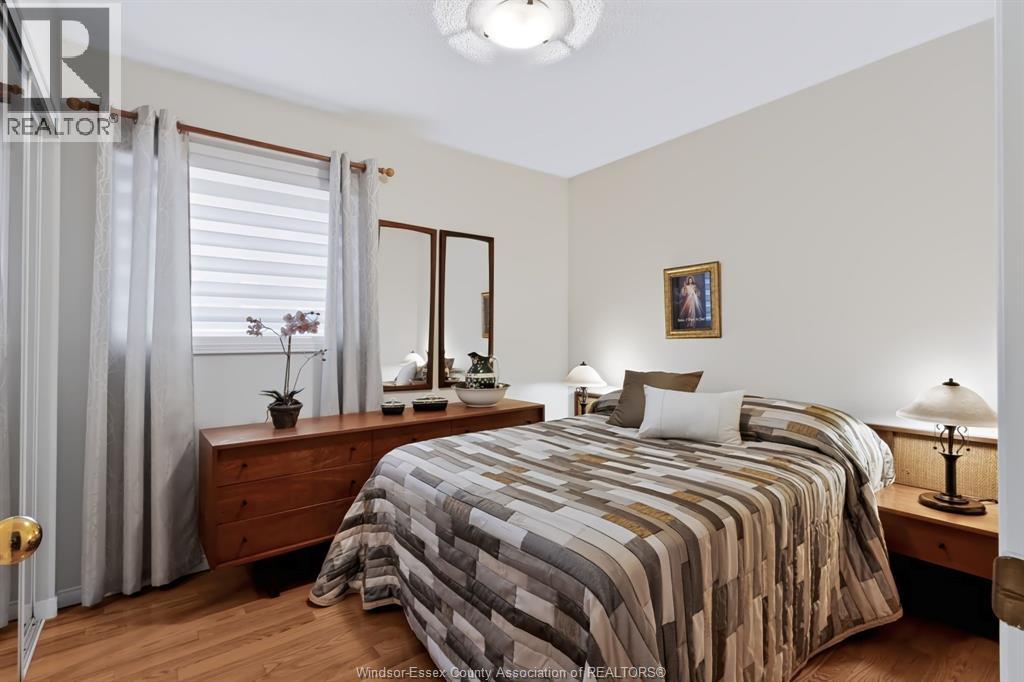 43 SPRINGVIEW DRIVE - 25