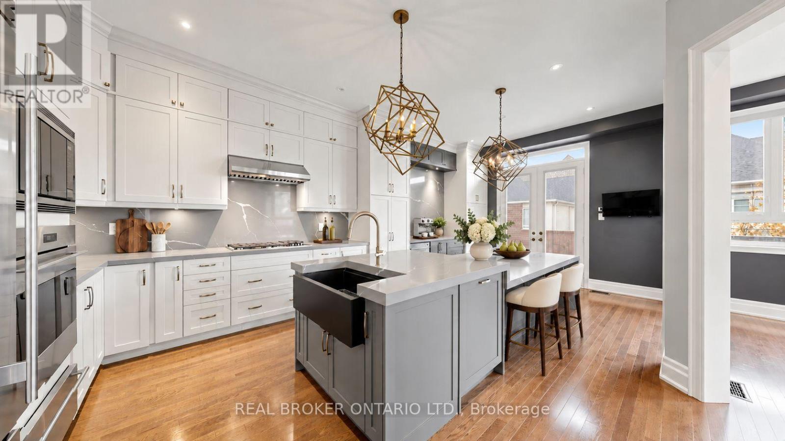 106 VIA ROMANO BOULEVARD, Vaughan (Patterson) — photo 10