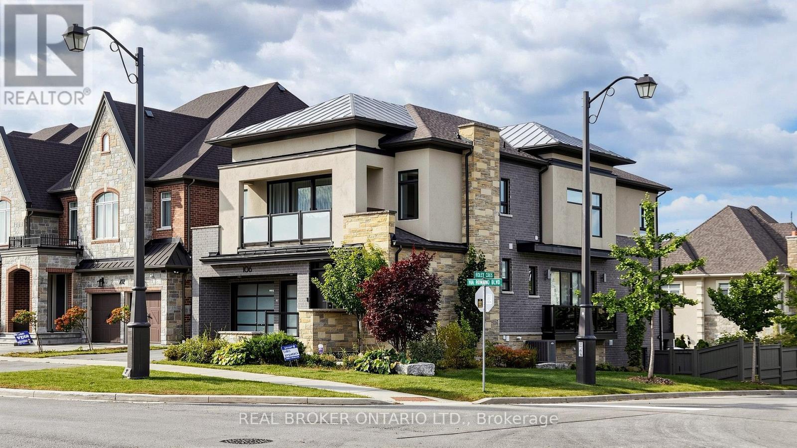 106 VIA ROMANO BOULEVARD, Vaughan (Patterson) — photo 3