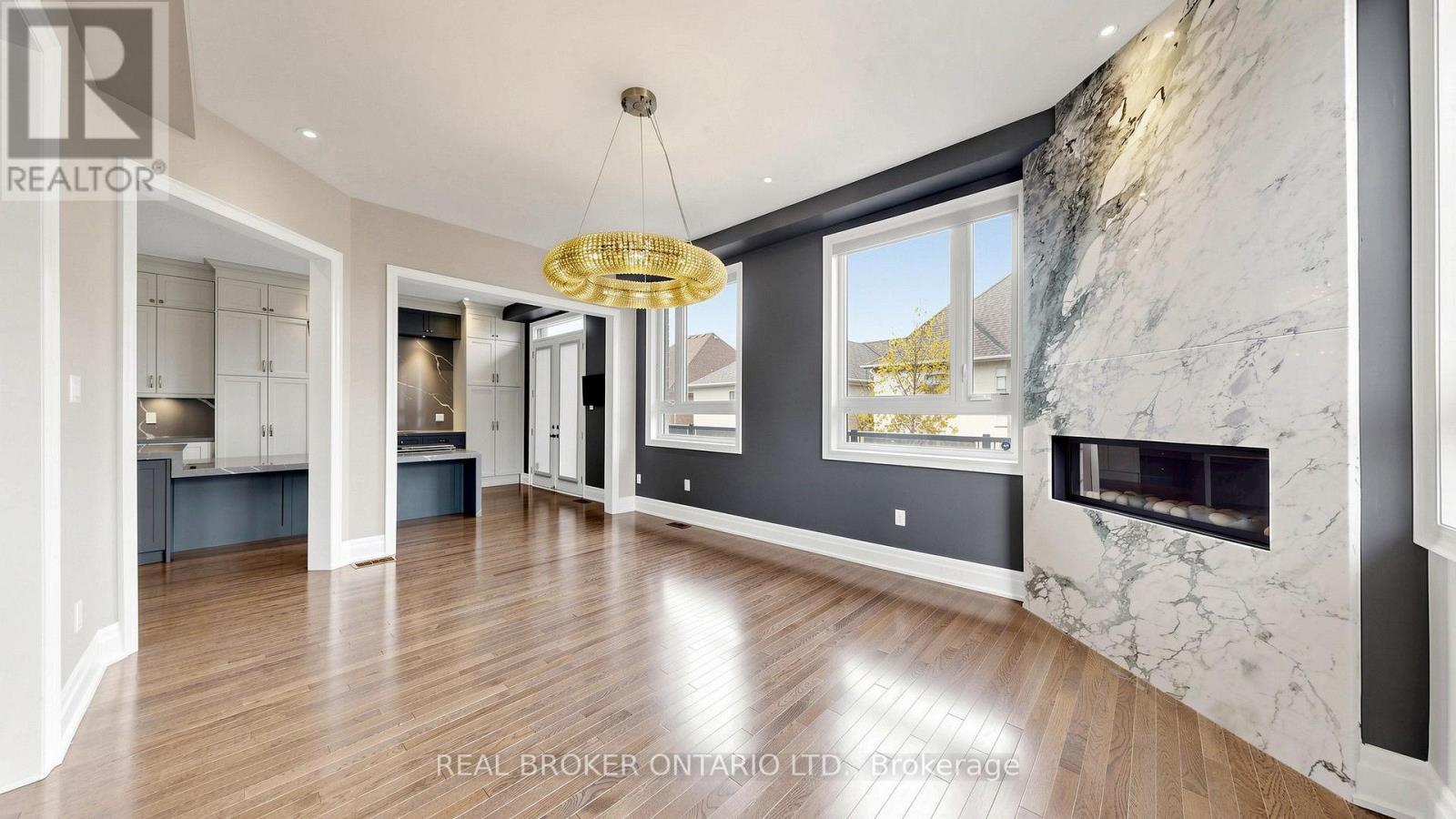106 VIA ROMANO BOULEVARD, Vaughan (Patterson) — photo 8