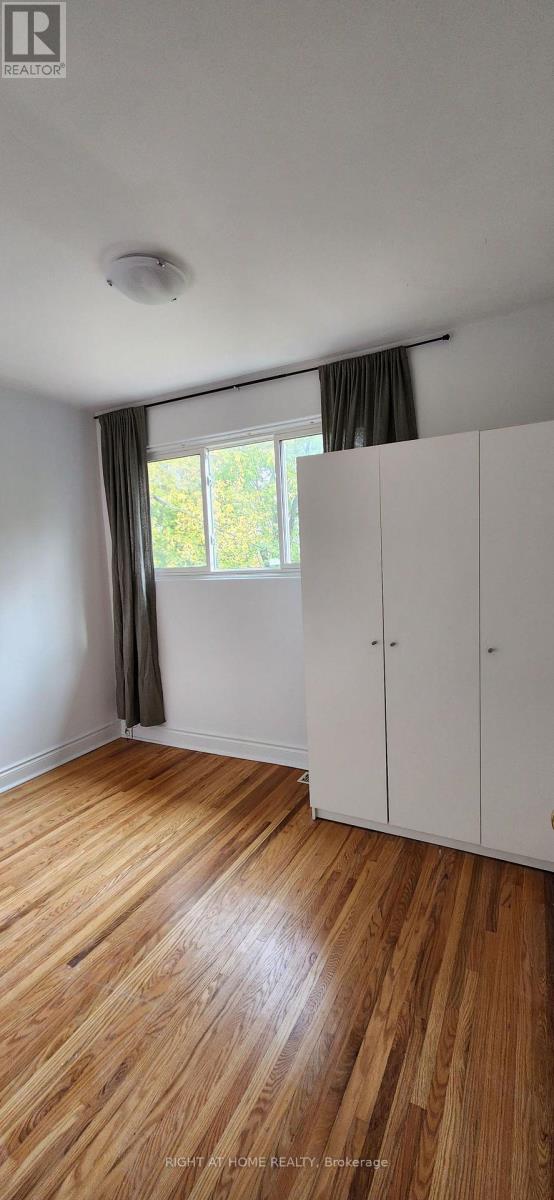 63 LINDSAY AVENUE, Newmarket (Bristol-London) — photo 11