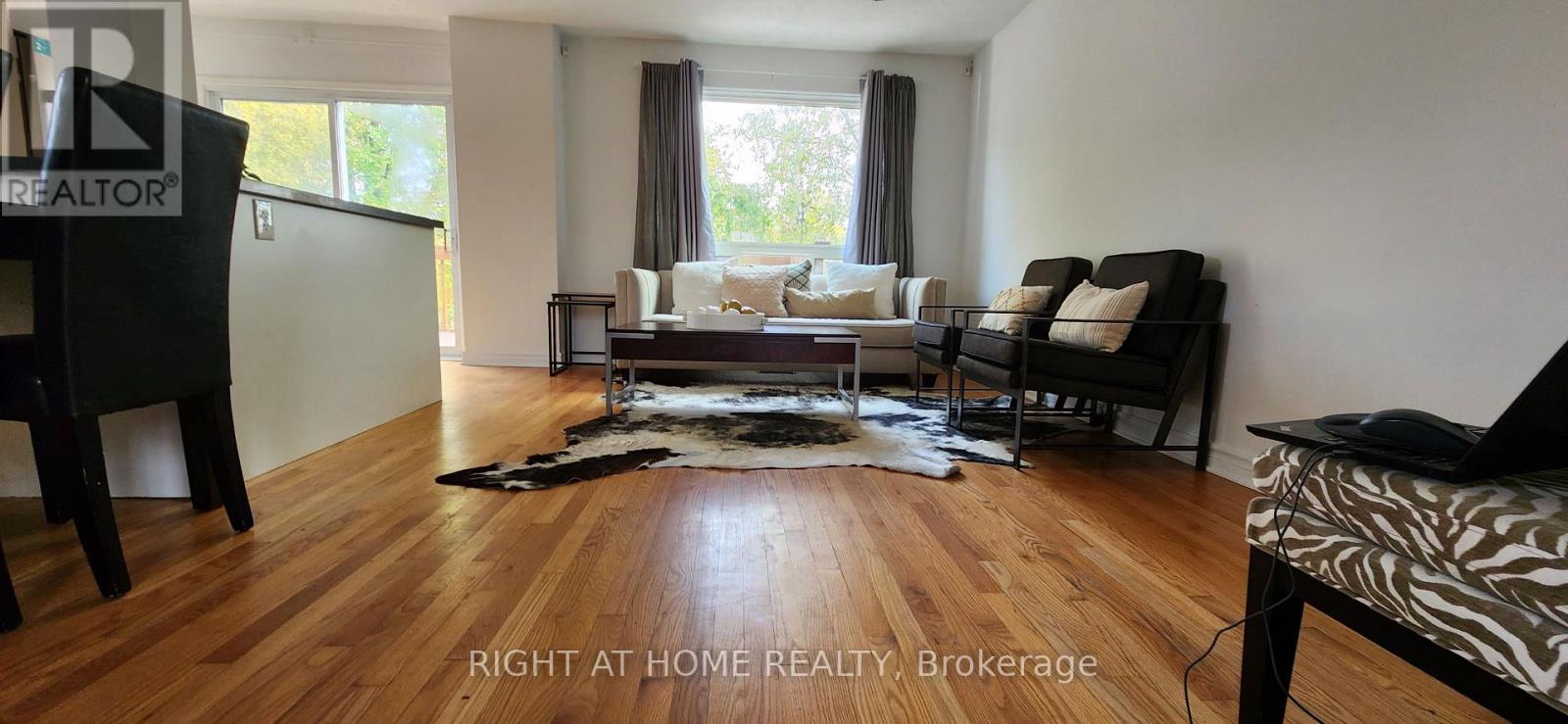 63 LINDSAY AVENUE, Newmarket (Bristol-London) — photo 7
