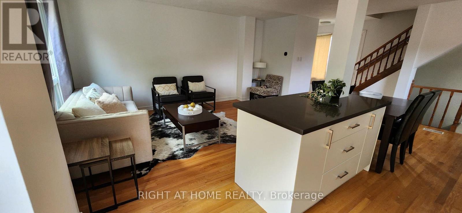 63 LINDSAY AVENUE - 9