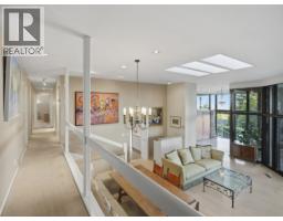 1439 Sandhurst Place, West Vancouver, BC V7X2P4 Photo 11