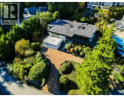 1439 Sandhurst Place, West Vancouver, BC V7X2P4 Photo 36