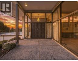 1439 Sandhurst Place, West Vancouver, BC V7X2P4 Photo 6