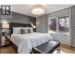 408 49 Avenue SW - photo 13