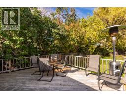 408 49 Avenue SW - photo 38
