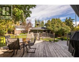 408 49 Avenue SW - photo 39