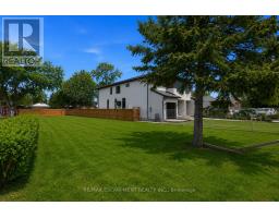 19 Broadview Avenue, Mississauga, ON L5H2S8 Photo 9
