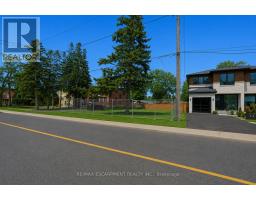 19a Broadview Avenue, Mississauga, ON L5H2S8 Photo 6