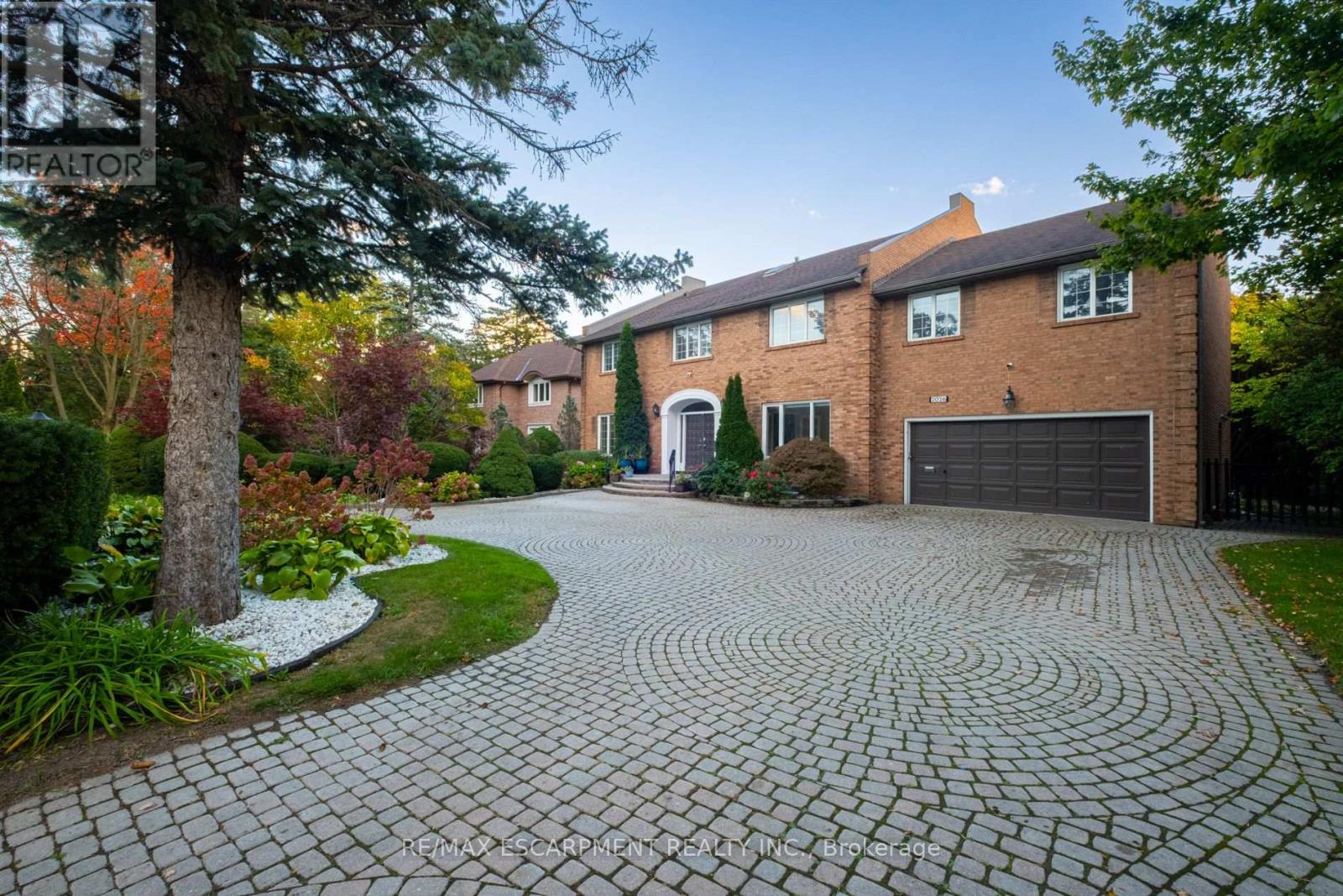 2026 MISSISSAUGA ROAD, Mississauga (Sheridan) — photo 2
