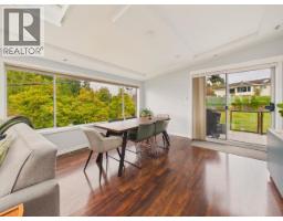 Dining nook - 4064 Westview Ave, Powell River, BC V8A3H6 Photo 15