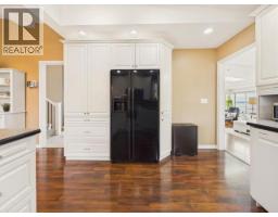 4064 Westview Ave, Powell River, BC V8A3H6 Photo 19