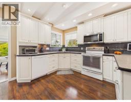 4064 Westview Ave, Powell River, BC V8A3H6 Photo 17