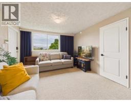 4064 Westview Ave, Powell River, BC V8A3H6 Photo 46