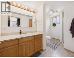 4064 Westview Ave, Powell River, BC V8A3H6 Photo 53