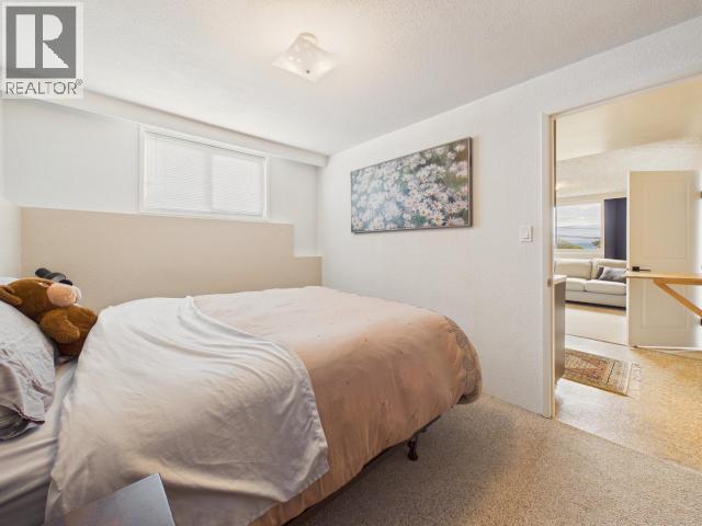 4064 WESTVIEW AVE - 52