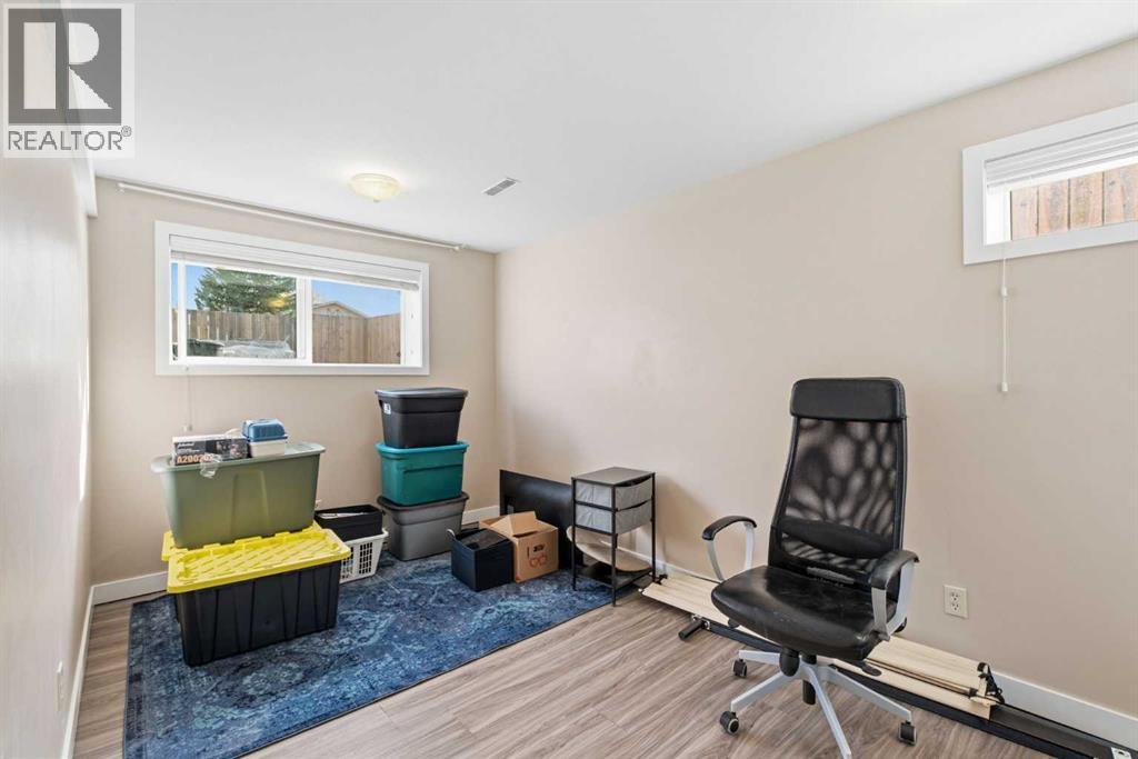 4646 80 Street NW - photo 28