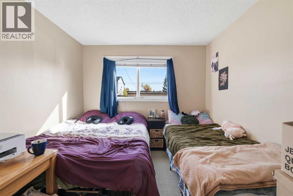 4646 80 Street NW - photo 17