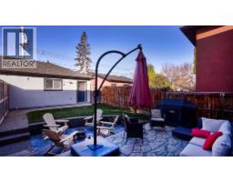 2211A 33 Street SW - photo 23