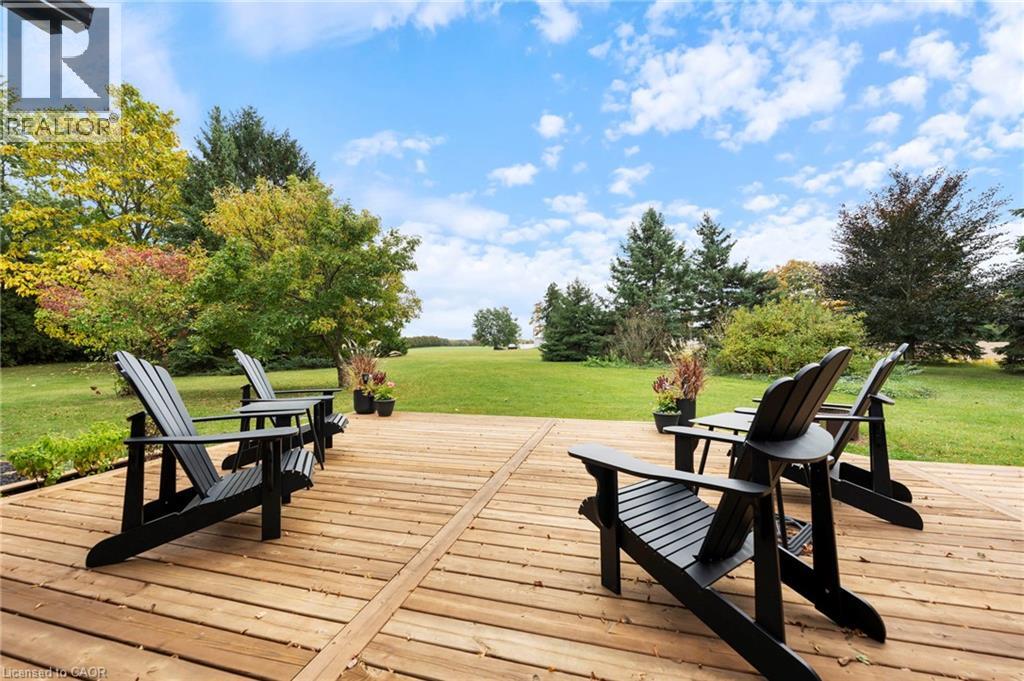 320 EVERGREEN HILL Road - 32