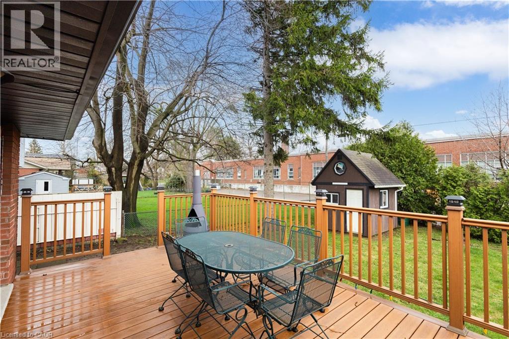 32 BELAIR Drive - 12