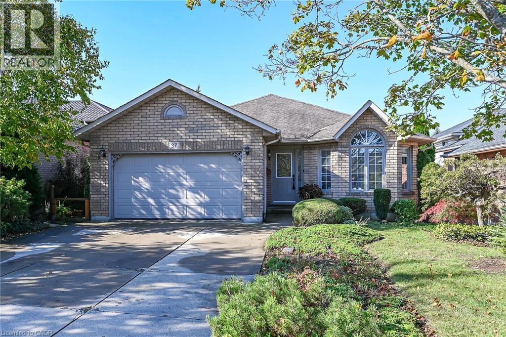37 GLENHOLLOW Drive, Hamilton