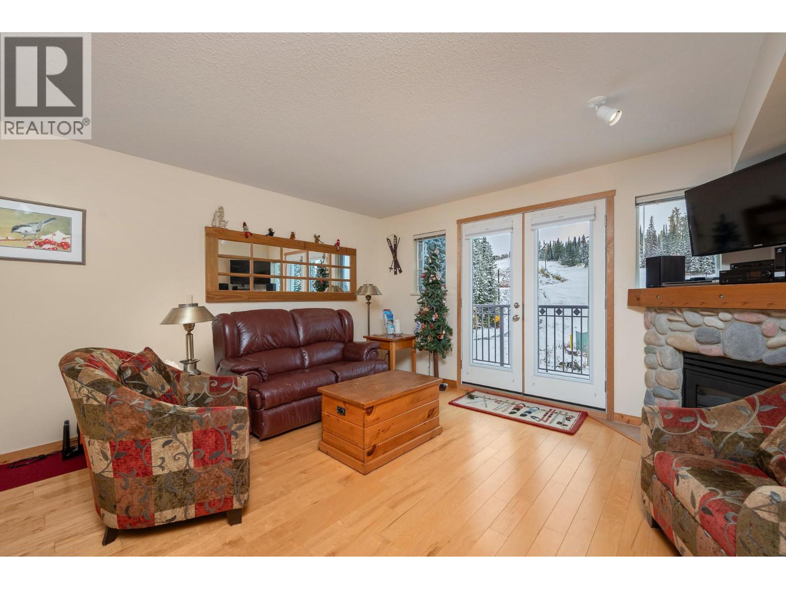 #202 9808 Silver Star Road - 15