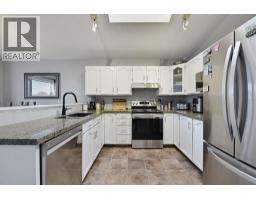 Bedroom - 85 West Mcdougal Road, Cochrane, AB T4C1P9 Photo 11